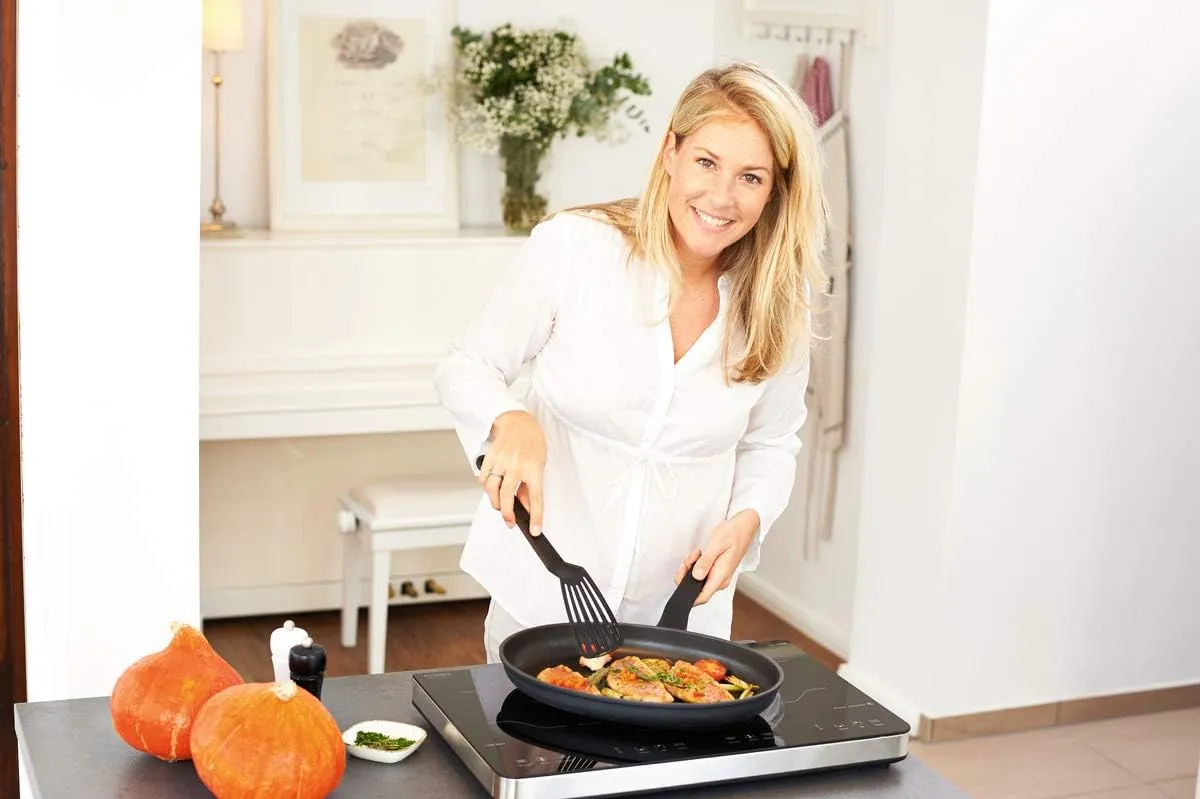 452282 Charisma I Frying Pan Die-Cast Aluminium Frying Pan Diameter 28 cm Suitable for Induction, 1638/28, Stainless Steel, Silver, 25 cm