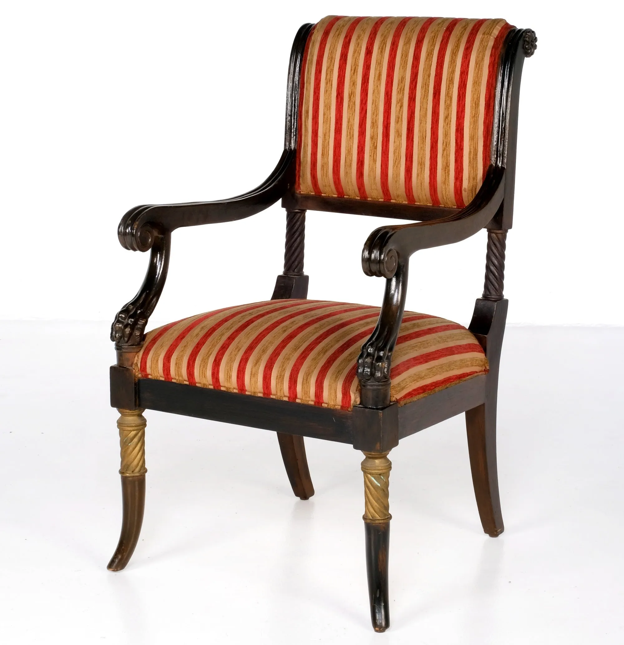 ANTIQUE ARM CHAIR