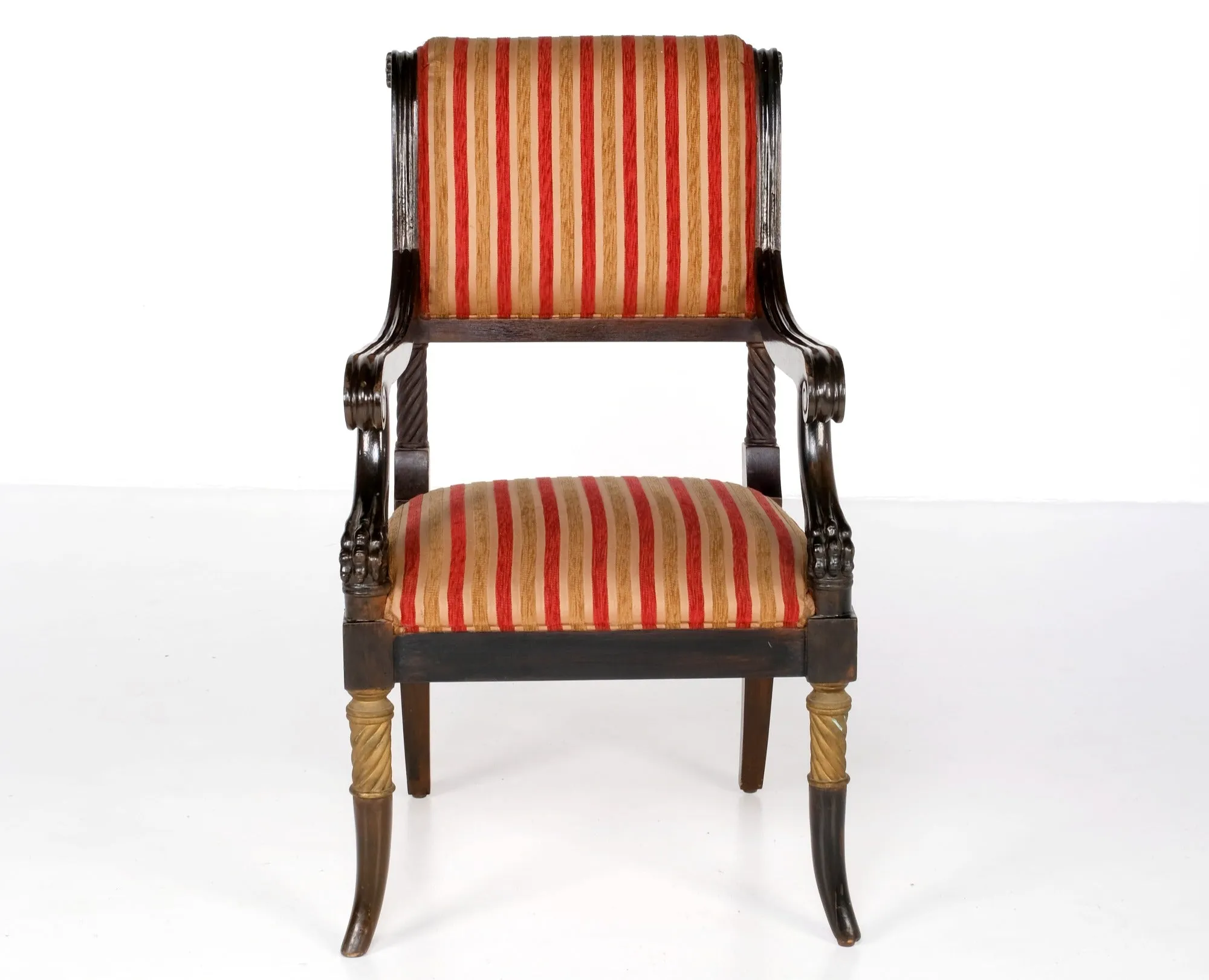 ANTIQUE ARM CHAIR