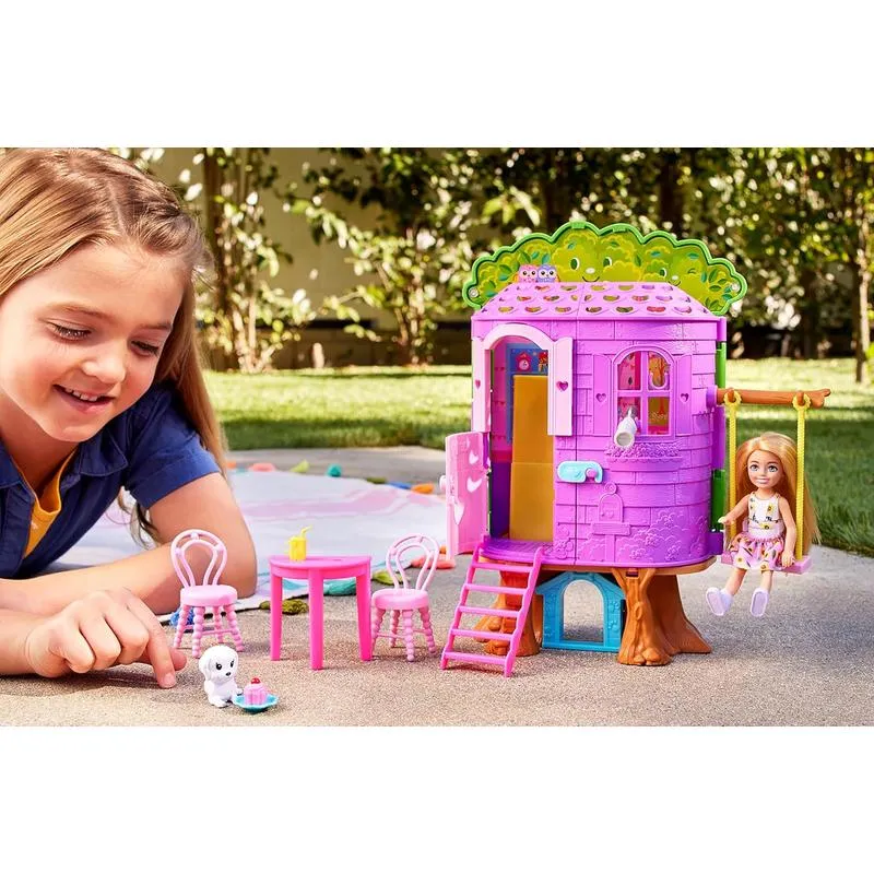 Barbie Chelsea Treehouse Dollhouse with Slide, Furniture & Pet Puppy (3-7 Years)