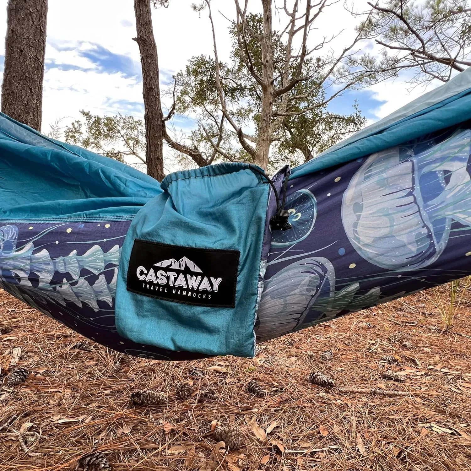 Castaway Travel Hammocks Double Jellyfish Camping Hammock with 2 Tree Straps, Triple Stitched Durable Nylon Material, Compact Design for Backpacking, Travel, Beach, Backyard, Patio, Hiking