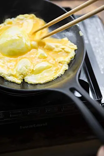 Iwachu Nambu Tekki Omelette Pan 24cm IH Blackened Finish Made in Japan