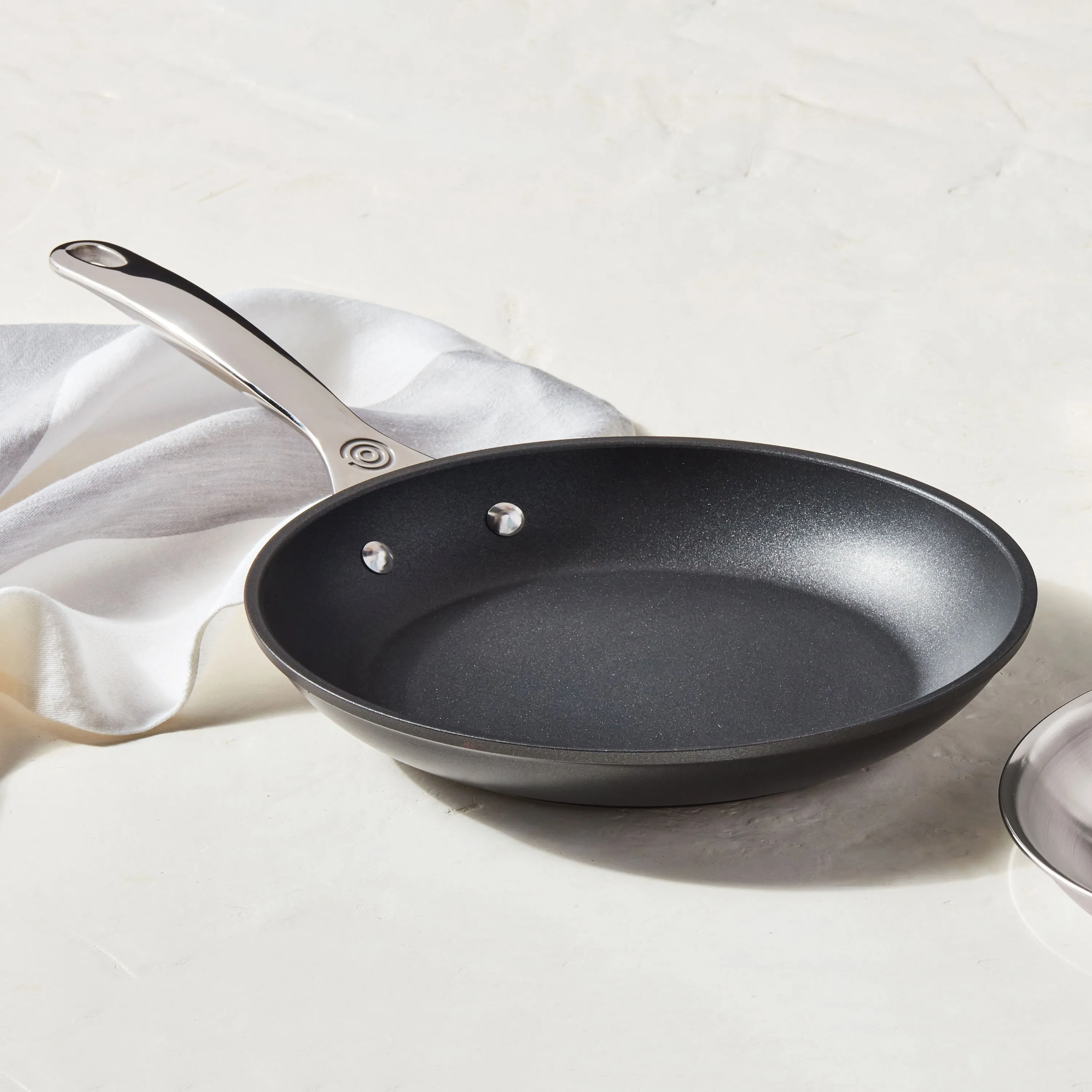 Le Creuset Toughened Nonstick Pro 12" Skillet