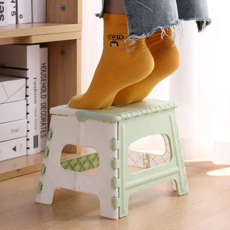 Plastic bathroom folding small bench children adult outdoor portable folding stool small chair fishing stool for outdoor