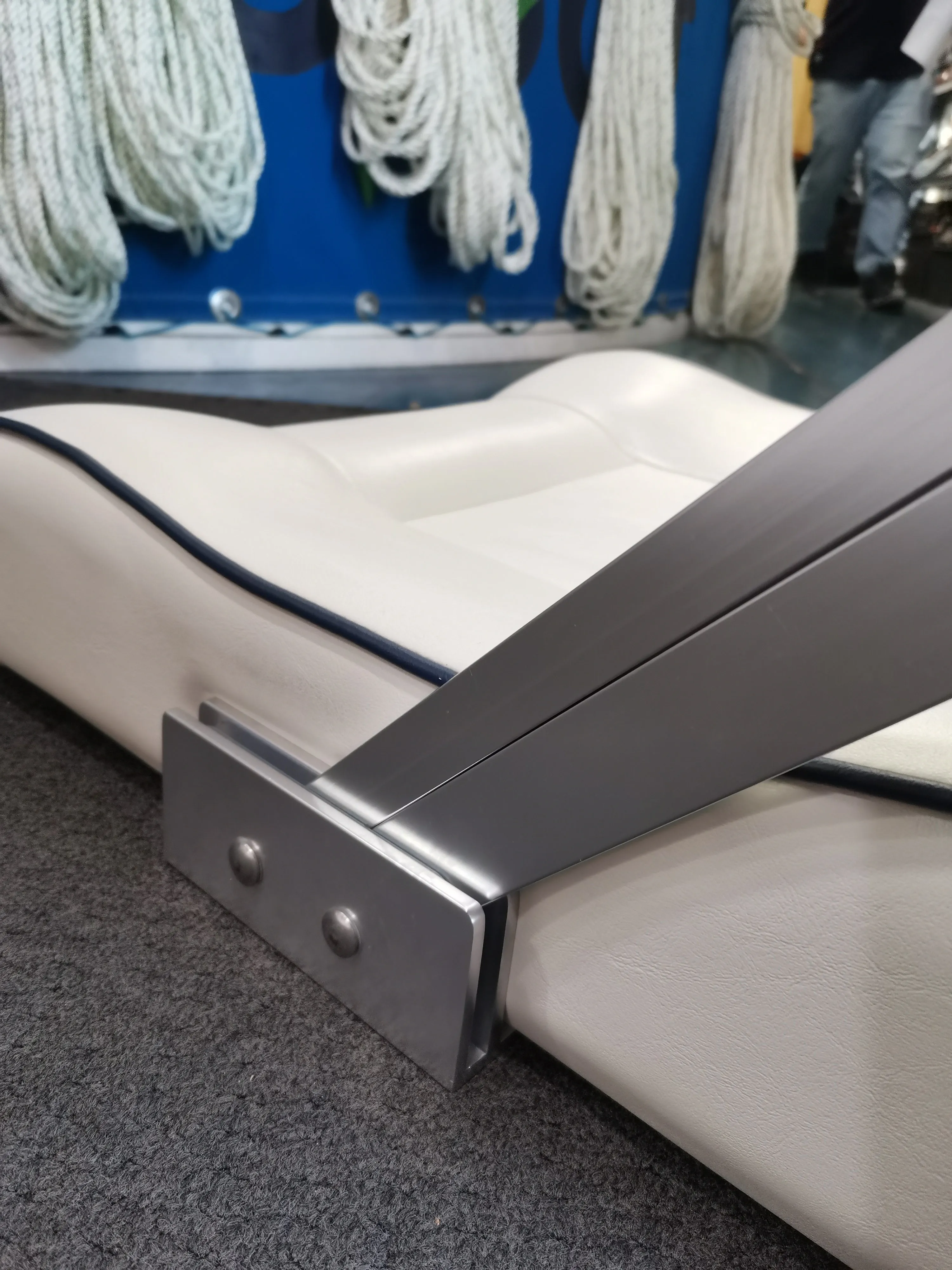 Reversible Seat Deluxe Fisherman