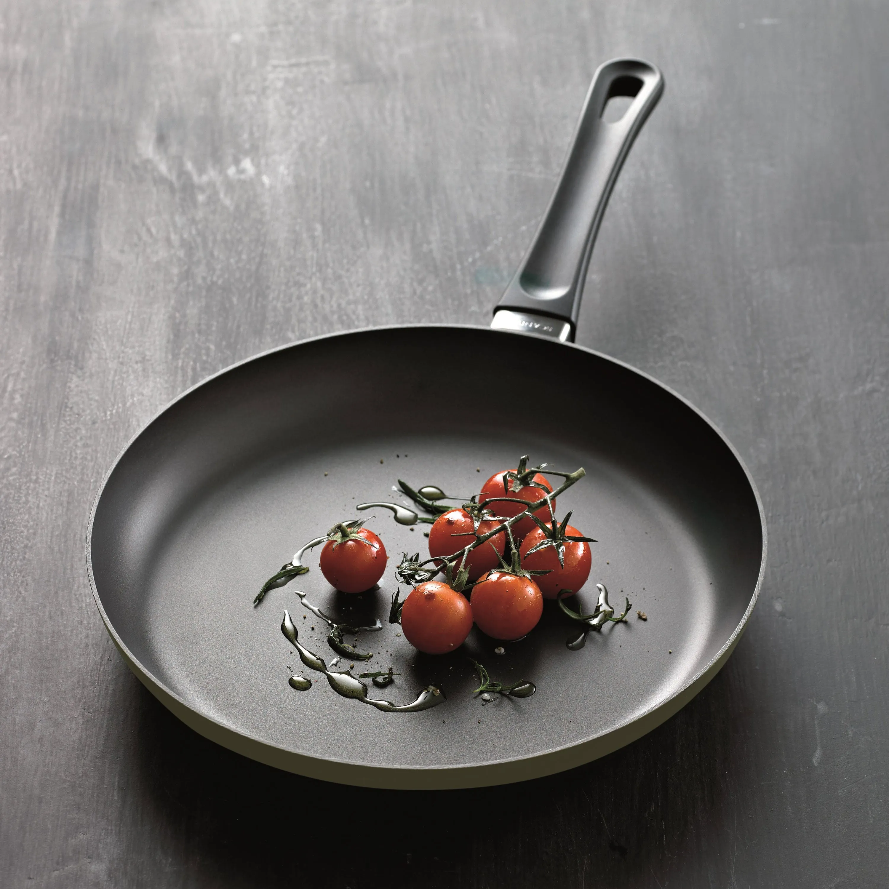 Scanpan Classic 10.25 & 12.5" Nonstick Fry Pan Set with Lids