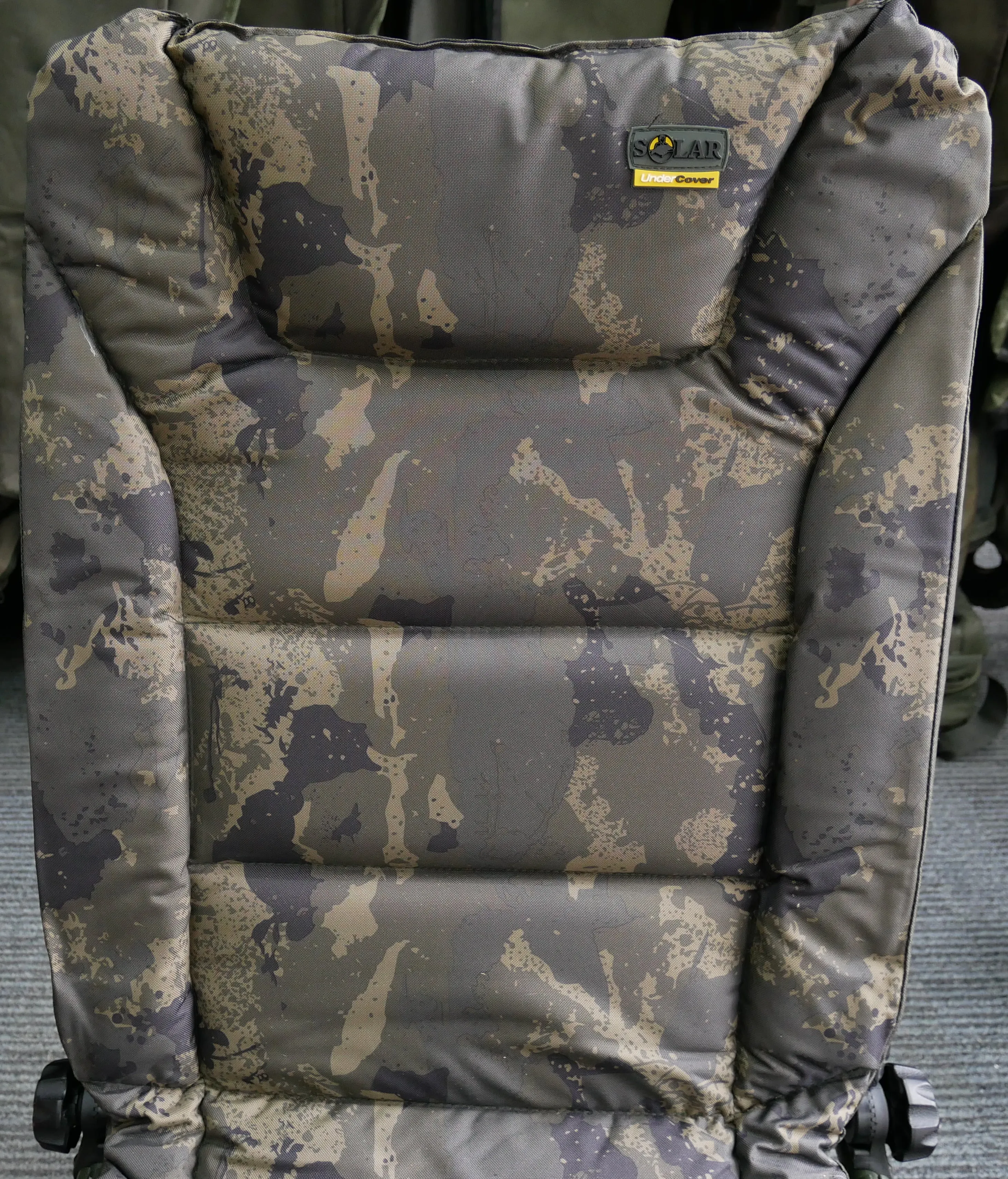 Solar Undercover Camo Session Chair
