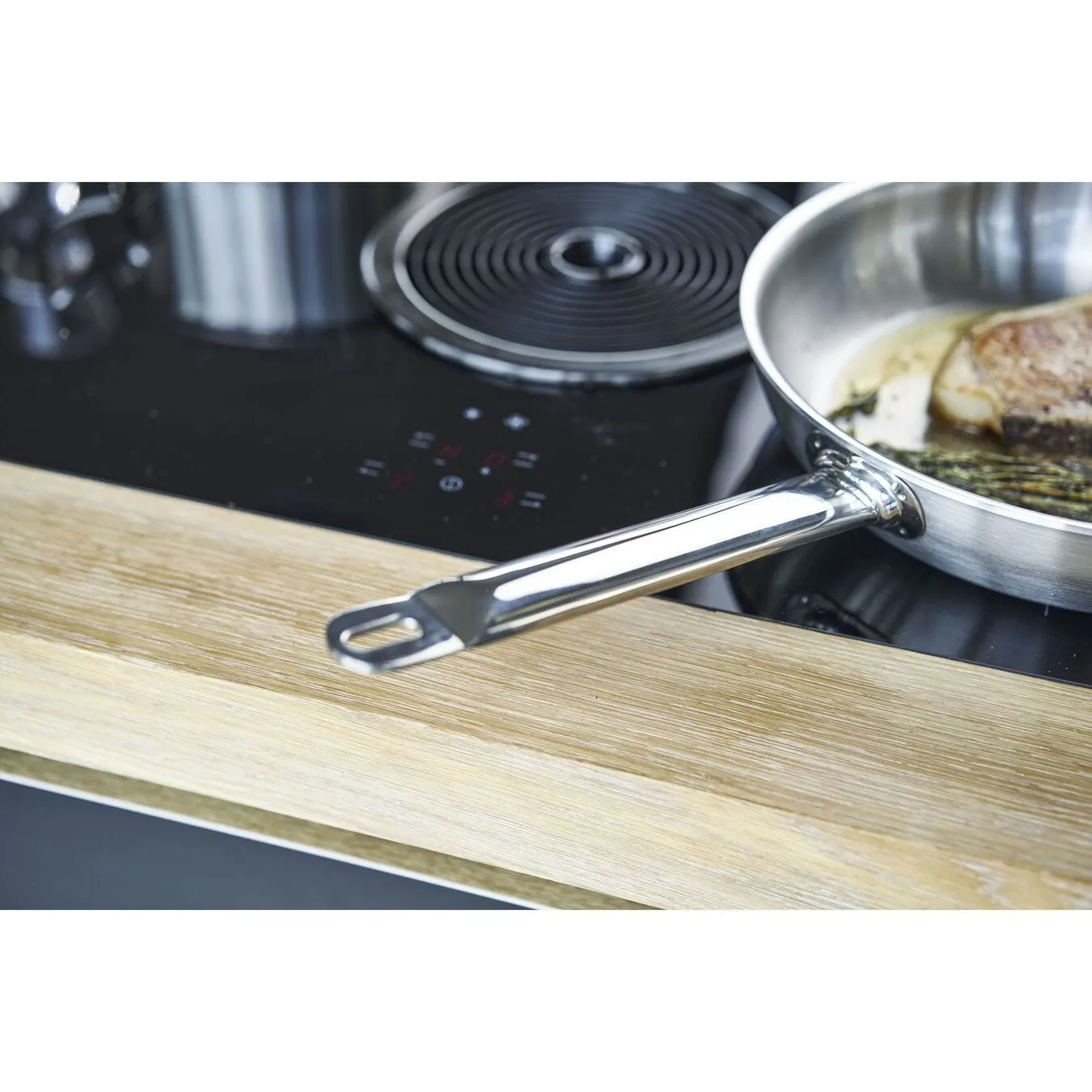 Zwilling Pro Frying Pan High Sided 28 Cm 18/10 Stainless Steel
